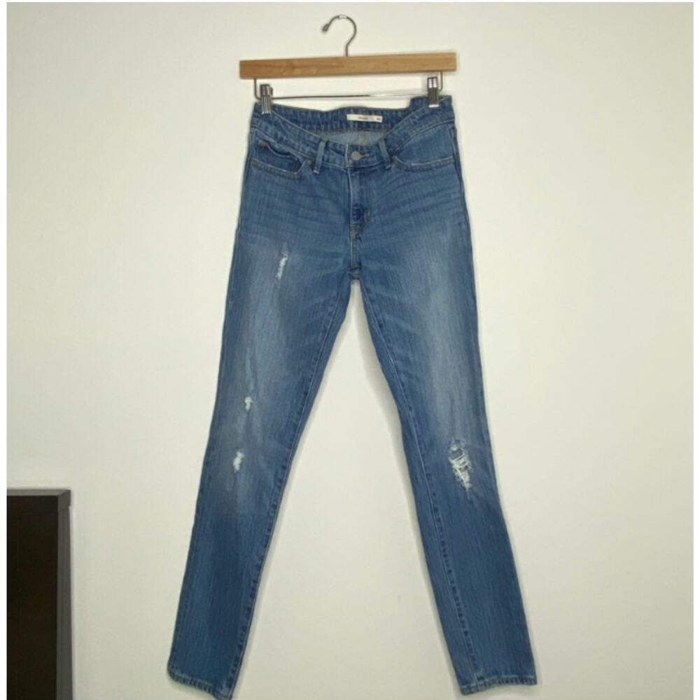 Levi's 711 Skinny Jeans - Women's Size 26 - Distressed Denim Fall Jeans